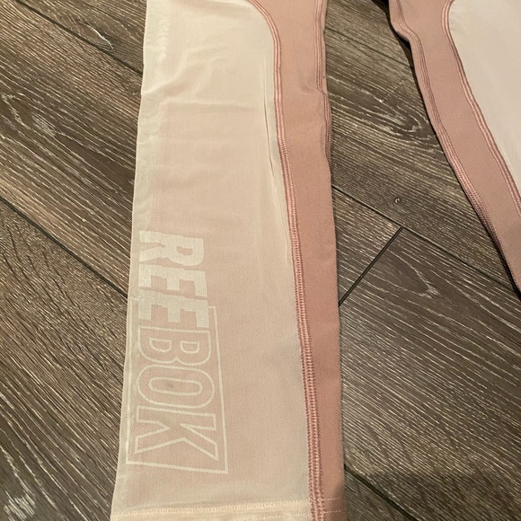 NEW REEBOK Training Leggings - Picture 6 of 6